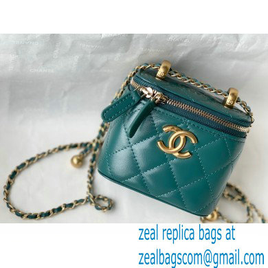 chanel Calfskin  &  Gold-Tone Metal GREEN SMALL VANITY WITH CHAIN ap2292